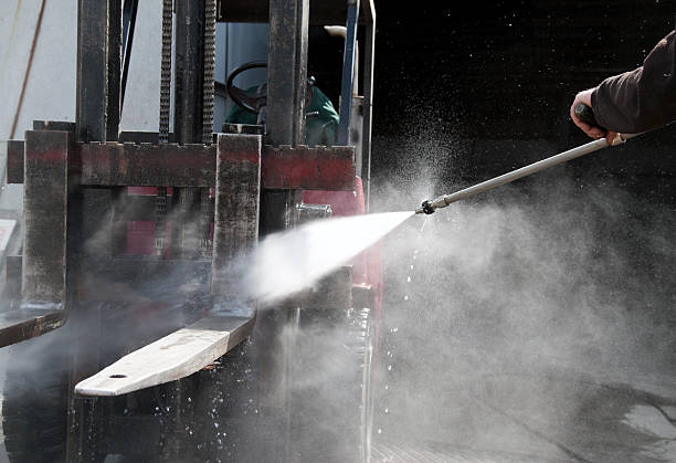 Best Commercial Pressure Washing  in Wilton, IA
